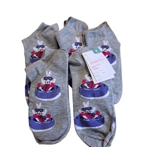 Xhilaration Women's Snow Bunny Low Cut Socks, Heather Gray 5-pair